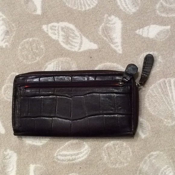 Michael Rome Designs ZIP around wallet - Picture 2 of 4